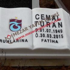 Resimli Baş Taşı