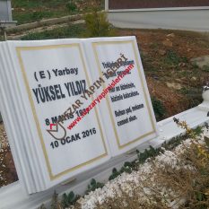 Mermer Baş Taşı