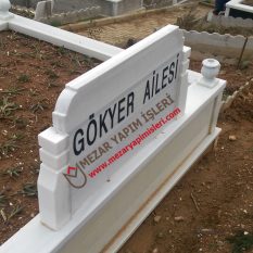Mermer Baş Taşı