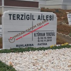 Mermer Baş Taşı