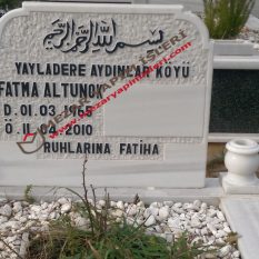 Mermer Baş Taşı