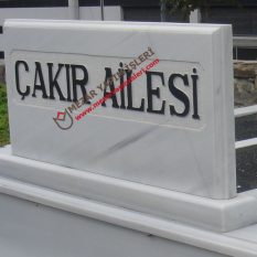 Mermer Baş Taşı