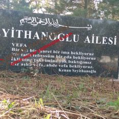 Granit Baş Taşı
