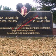 Resimli Baş Taşı