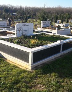 Aile Kabristanlığı Granit Mezar Yapımı